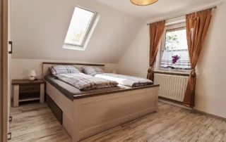 Gaestezimmer-2-Monteurzimmer-4 Zimmer 2 Für 1 oder 2 Personen. Einzel-/Doppelzimmer mit Doppelbett für 1-2 Personen.